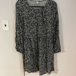 Old navy dress in great condition